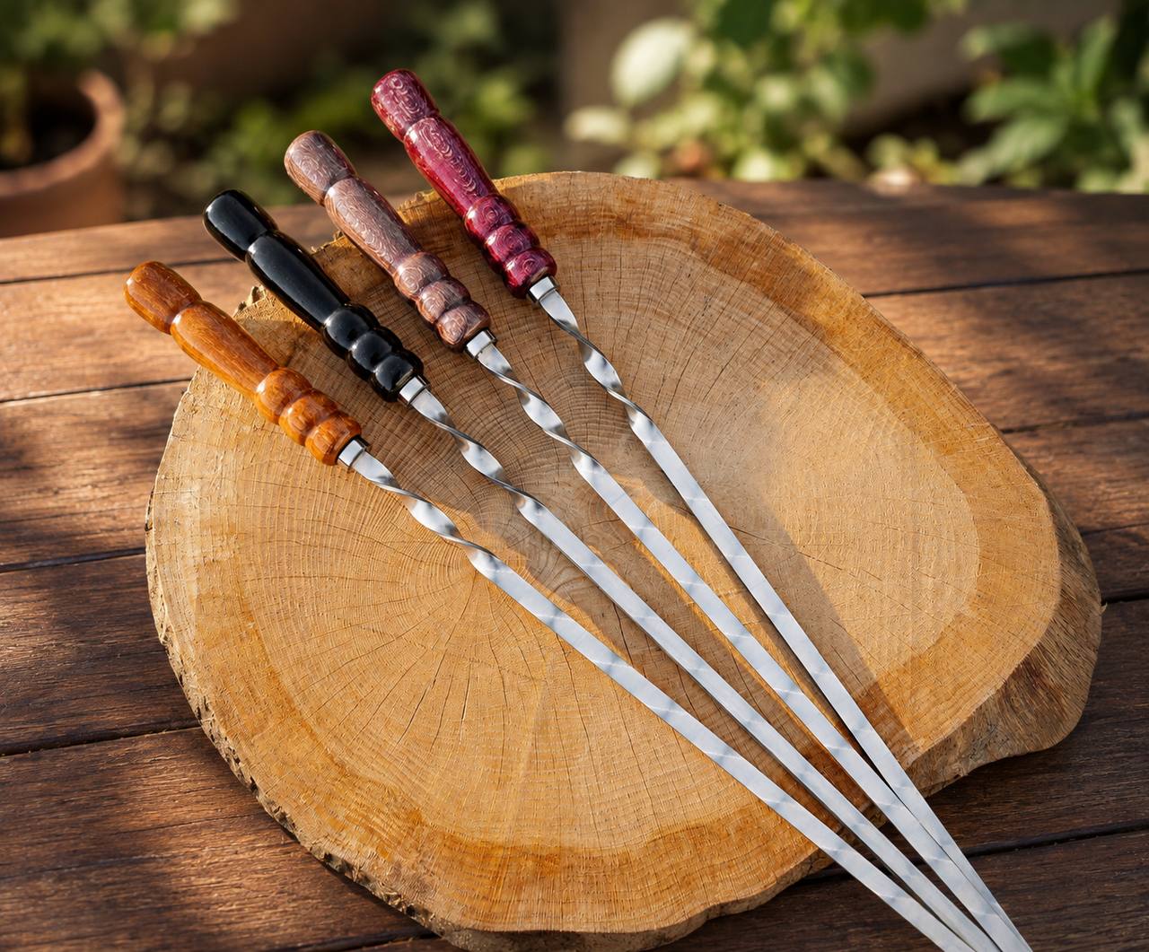 “Standard” skewers with wooden handles. Made from 3 mm stainless steel.